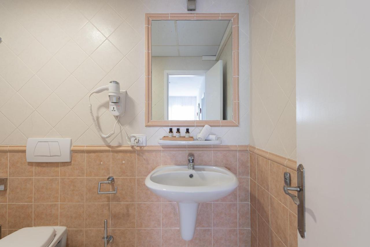 דירות Apartamento 1 Con Terraza Y Piscina En קורלחו מראה חיצוני תמונה