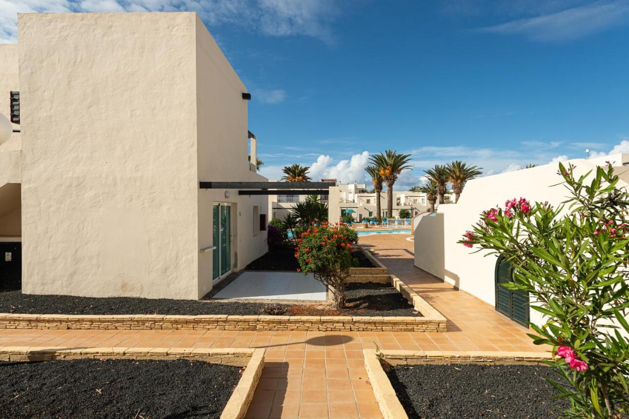 דירות Apartamento 1 Con Terraza Y Piscina En קורלחו מראה חיצוני תמונה